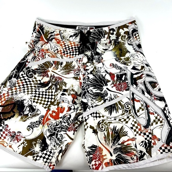 Fox Graphic Swim Suit - Picture 1 of 6